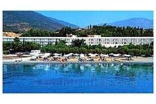 Khách sạn Delphi Beach