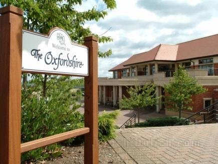 Khách sạn The Oxfordshire Golf & Spa
