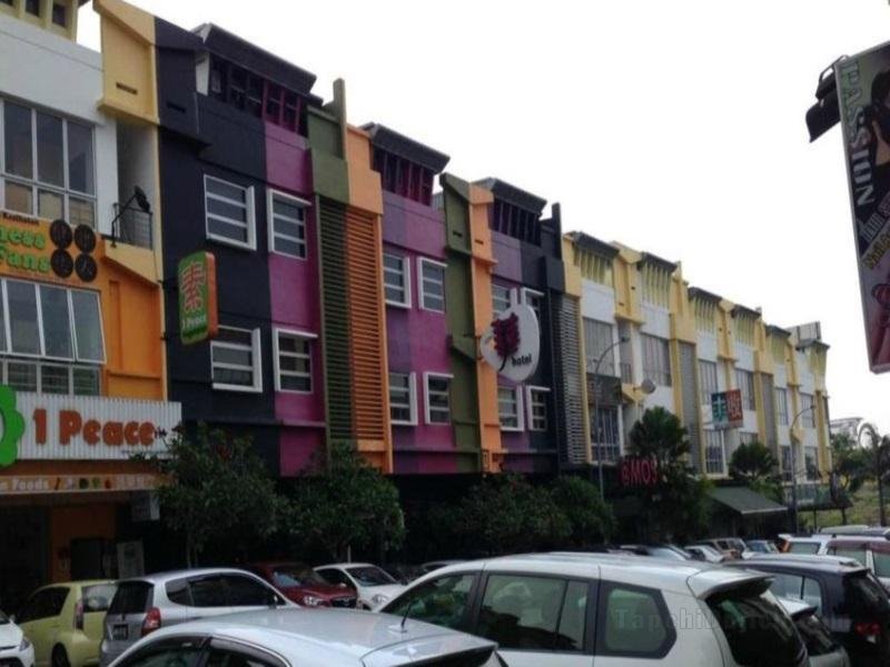 Khách sạn J Johor Bahru