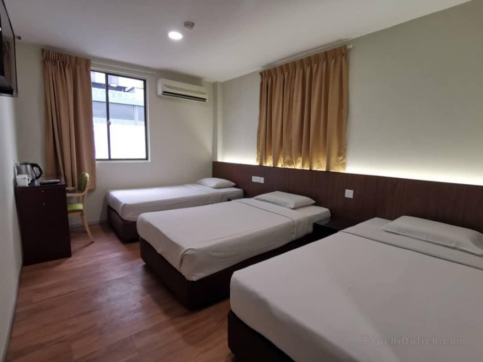 Khách sạn Holiday Kota Kinabalu