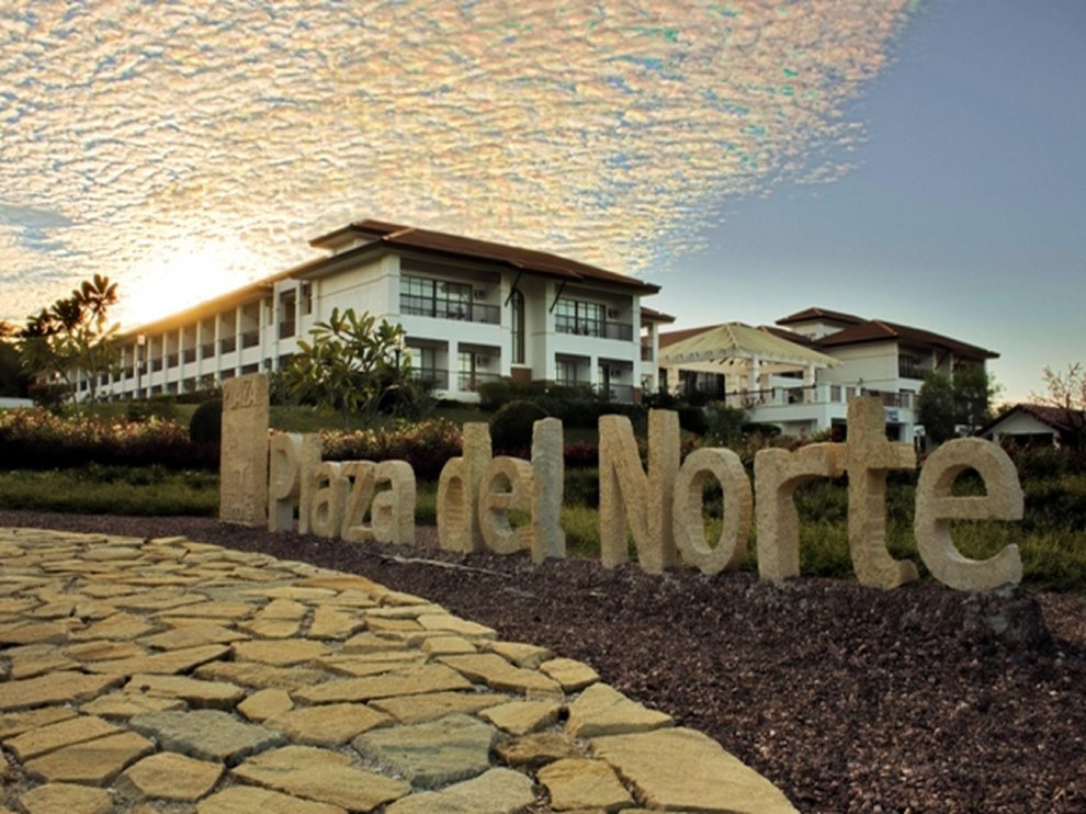 Khách sạn Plaza Del Norte and Convention Center
