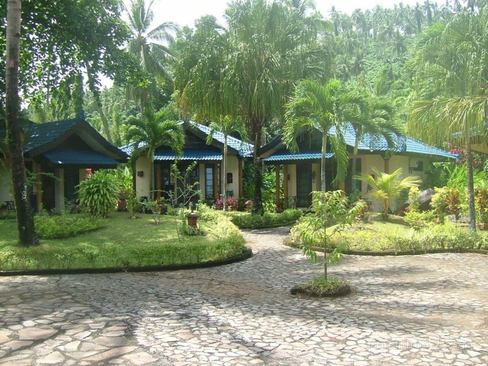 Tasik Ria Resort