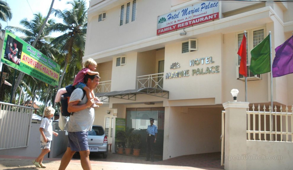 Khách sạn Marine Palace