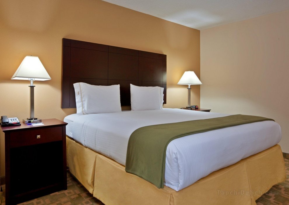 Khách sạn Holiday Inn Express & Suites Franklin
