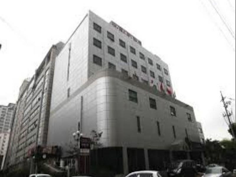 Khách sạn Ritz Suwon