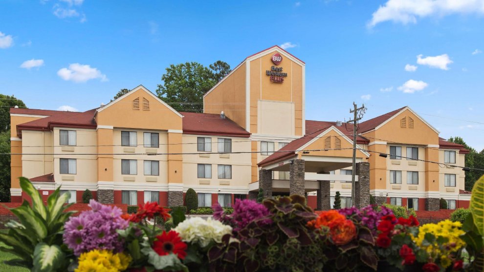 Best Western Plus Huntersville Inn & Suites Near Lake Norman