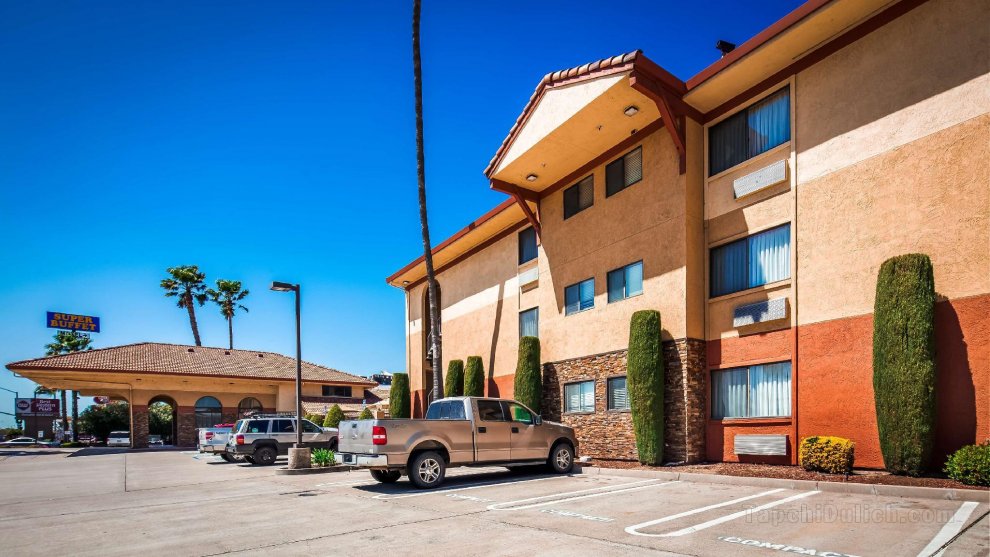 Best Western Plus Executive Inn and Suites