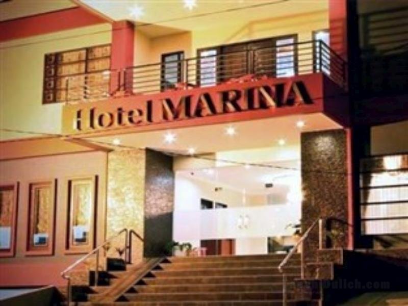 Khách sạn Marina