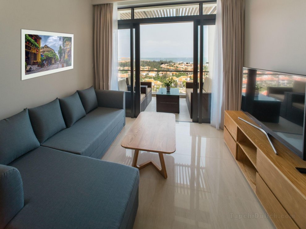 Top Floor Apartment at 5* Ocean Villa Resort- 02