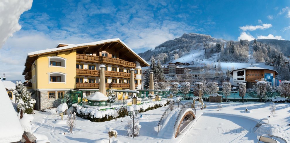 Khách sạn Verwohn Berghof