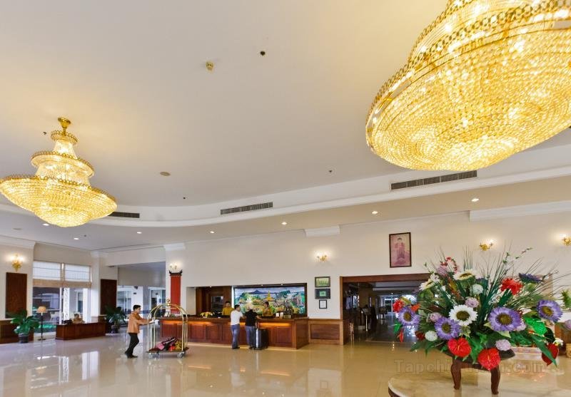 Khách sạn Champasak Grand
