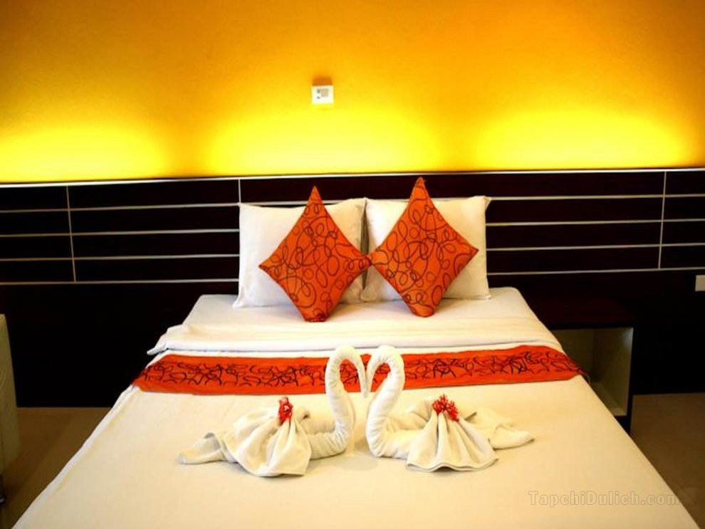 Pantharee Resort (SHA Extra Plus)