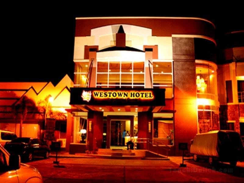 Khách sạn MO2 Westown Mandalagan