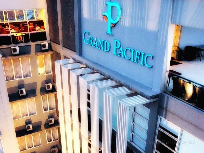Khách sạn Grand Pacific