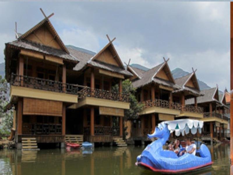 Khách sạn Danau Dariza Resort -