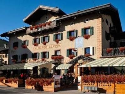 Khách sạn Alpina
