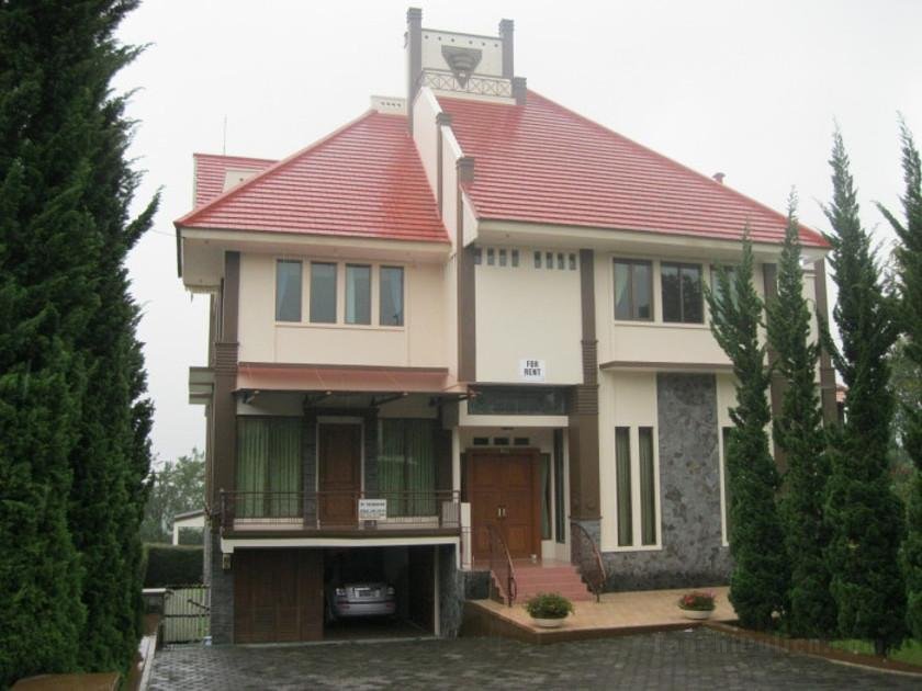 Villa Istana Bunga Bapak Yuyun