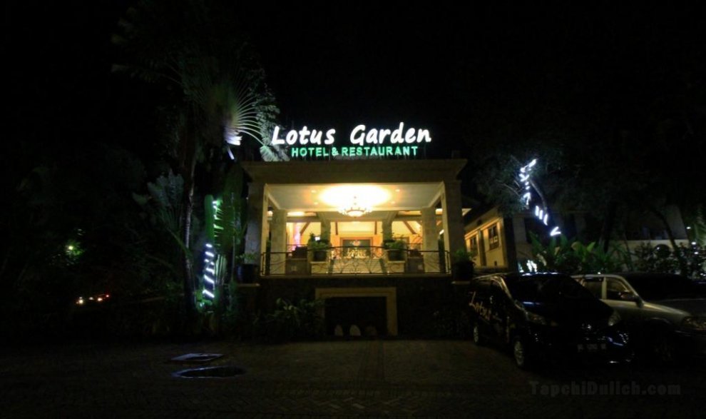 Khách sạn Lotus Garden