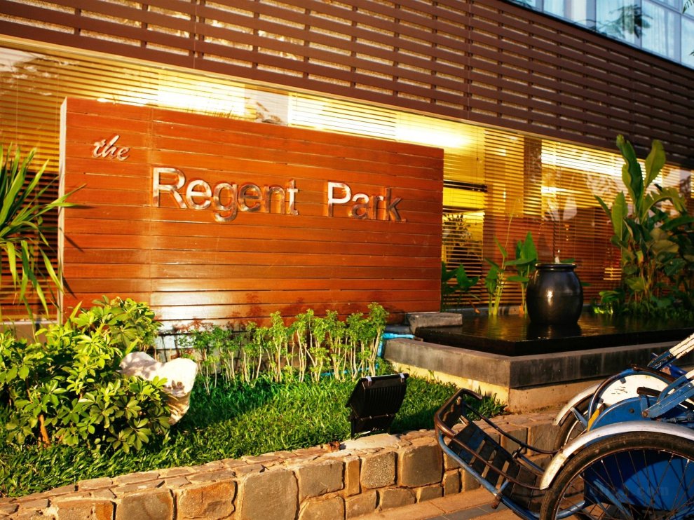 Khách sạn Regent Park