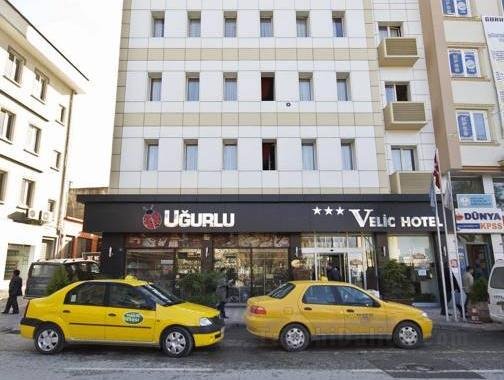 Khách sạn Kucuk Velic