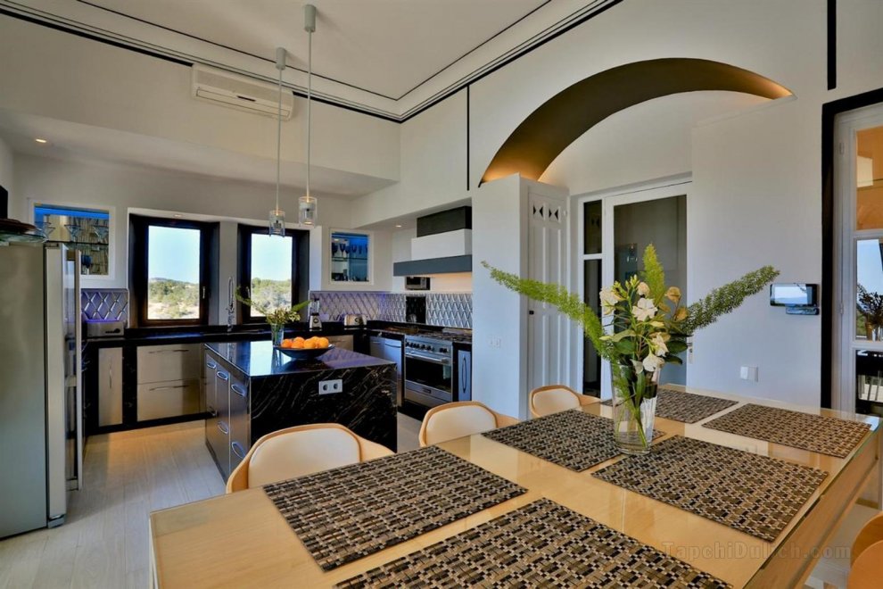 Unique 800 m2 luxury Villa Ibiza