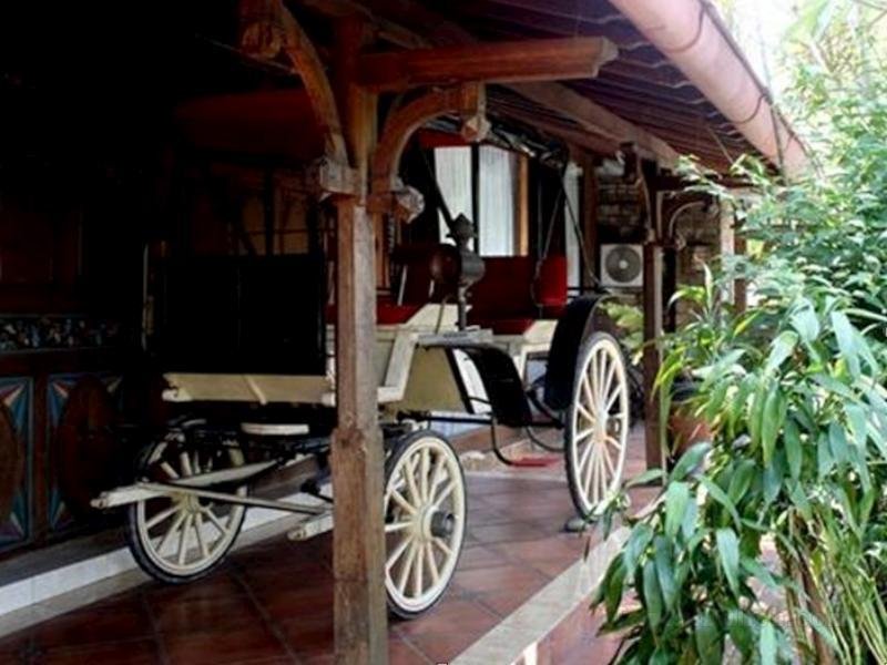 Joglo Plawang Villa & Resort
