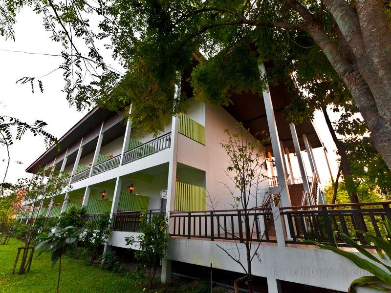Khách sạn Tree House (SHA Certified)