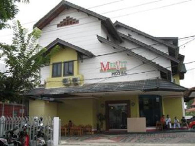 Khách sạn Mervit