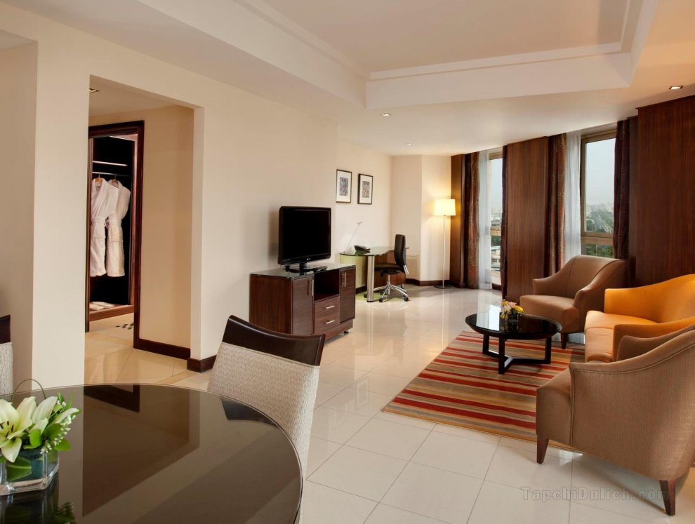Khách sạn DoubleTree by Hilton Aqaba