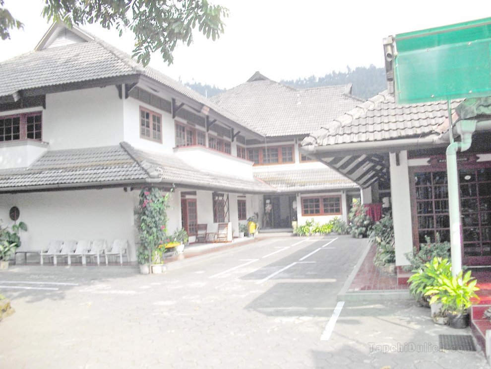 Khách sạn Komajaya Komaratih