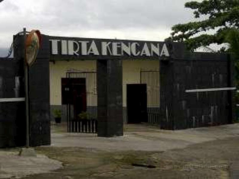 Khách sạn Tirta Kencana & Cottage
