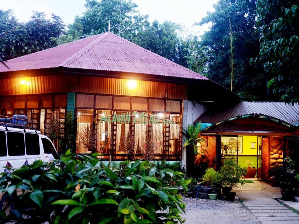 Khách sạn Palawan Village