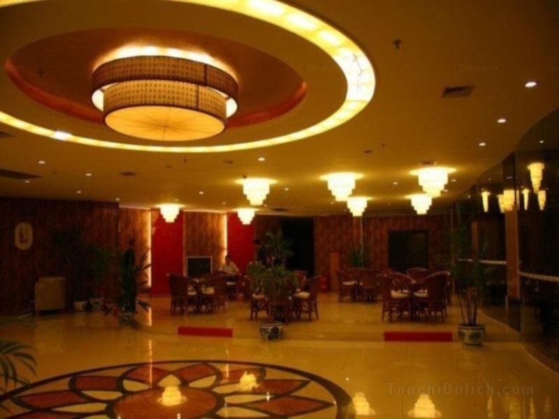 Khách sạn Chengdu Guihu International