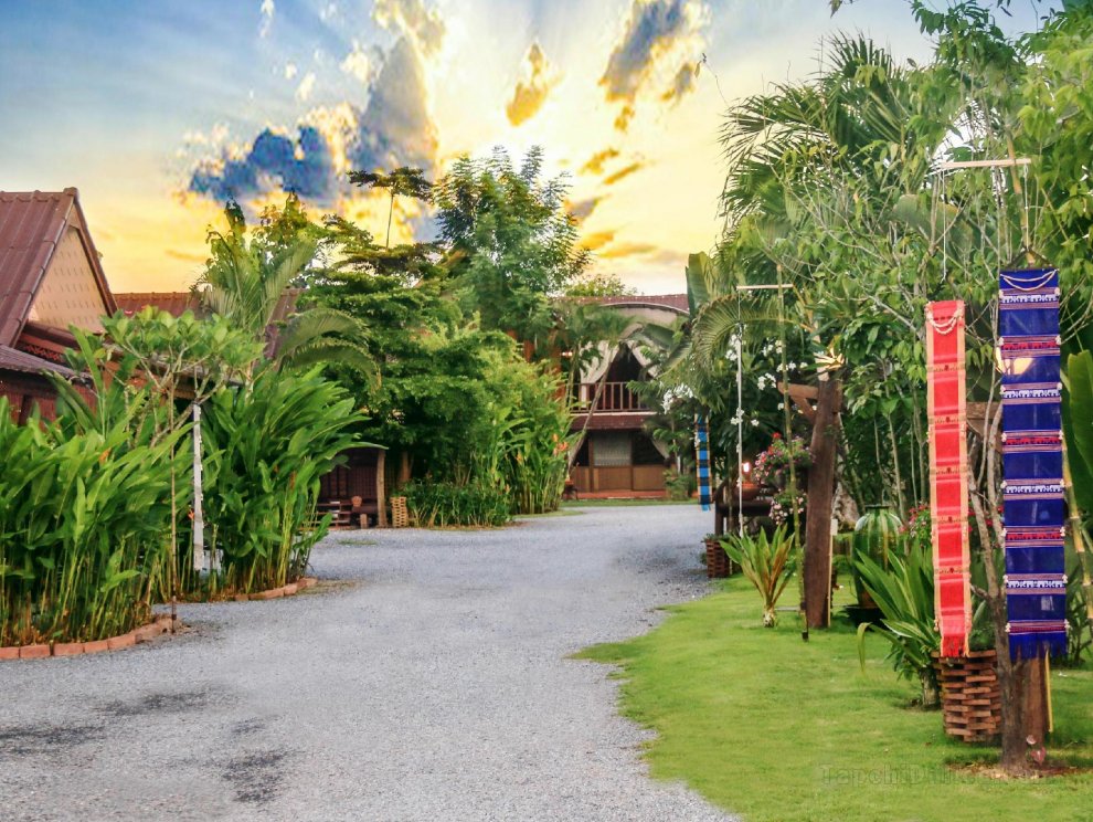 Ruen Mai Ngam Resort