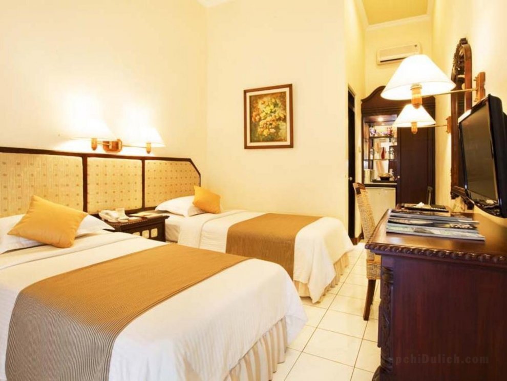 Khách sạn Puri Asri & Resort Magelang