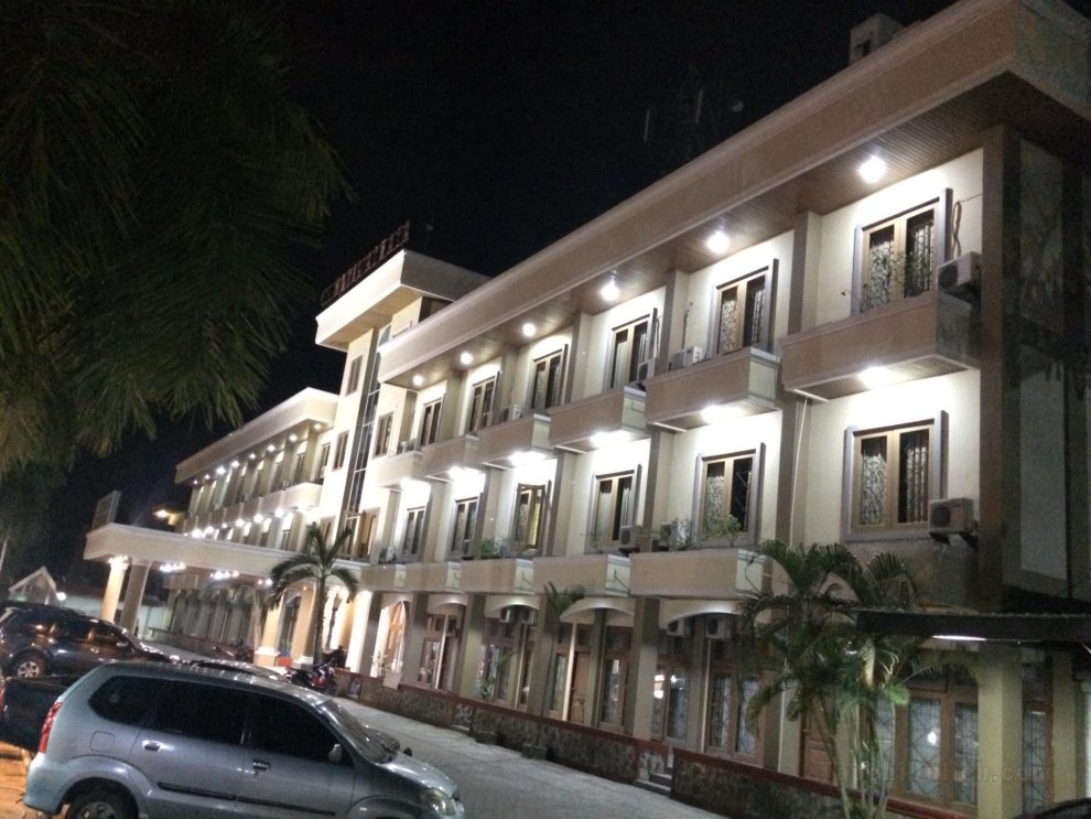 Khách sạn Athaya Kendari