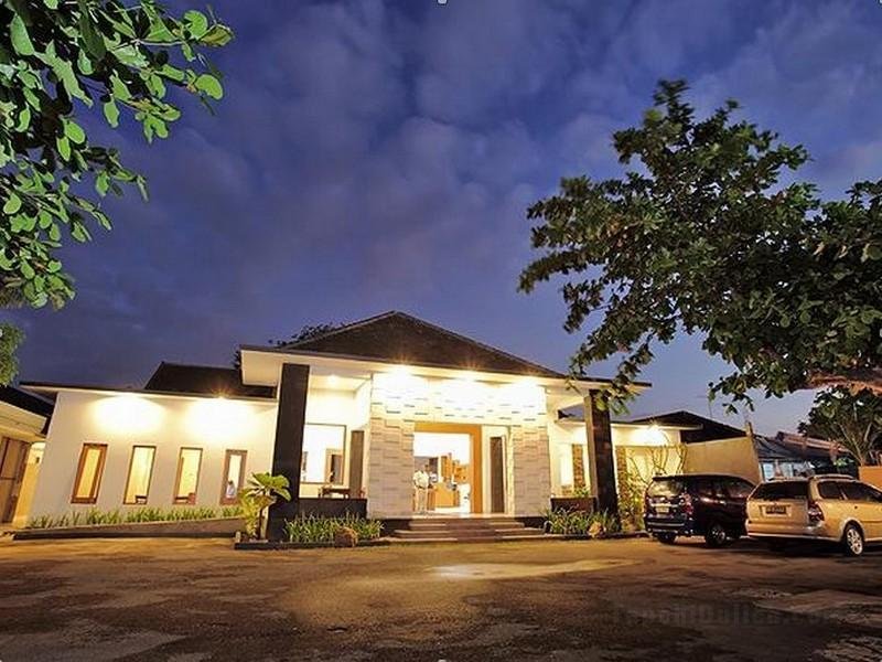 Khách sạn Giri Lombok