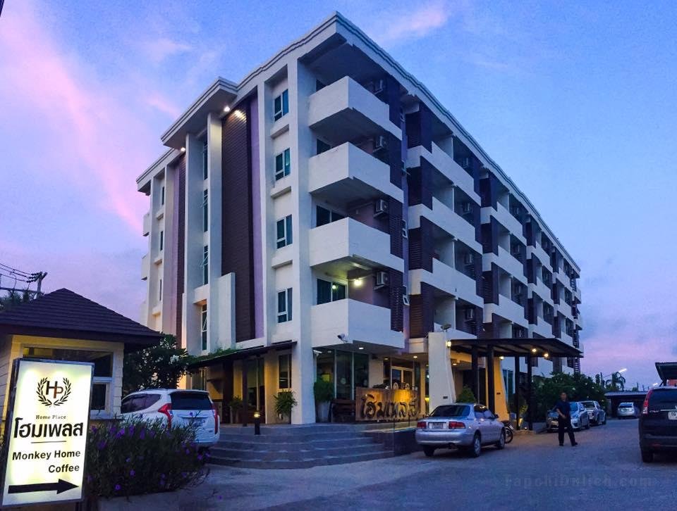 Khách sạn Home Place Lopburi