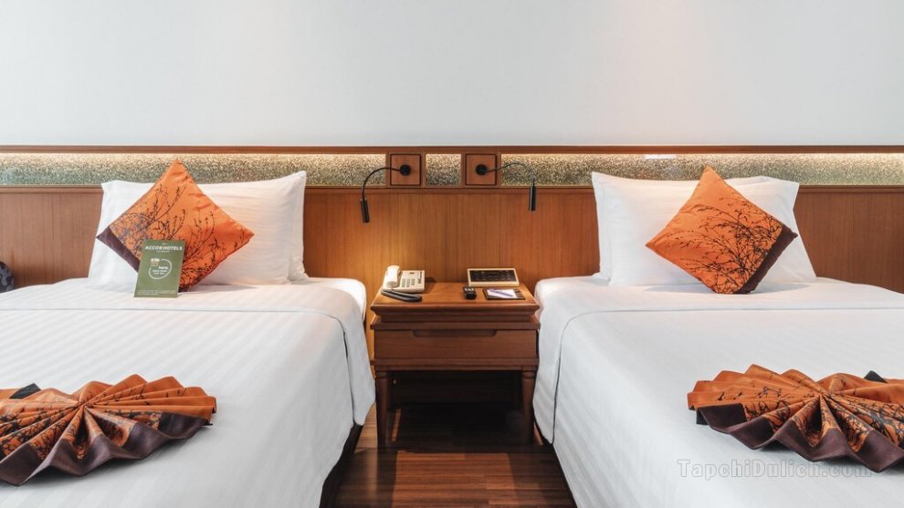 Khách sạn Bangkok Lotus Sukhumvit by Compass Hospitality (SHA Extra Plus)