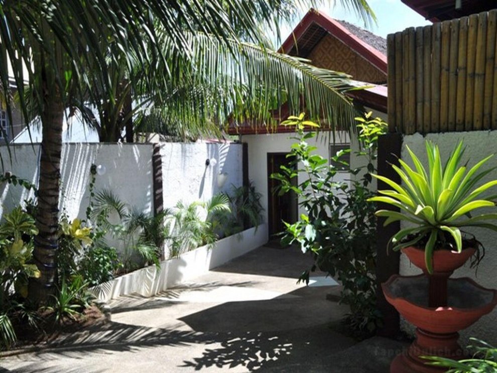Paragayo Resort