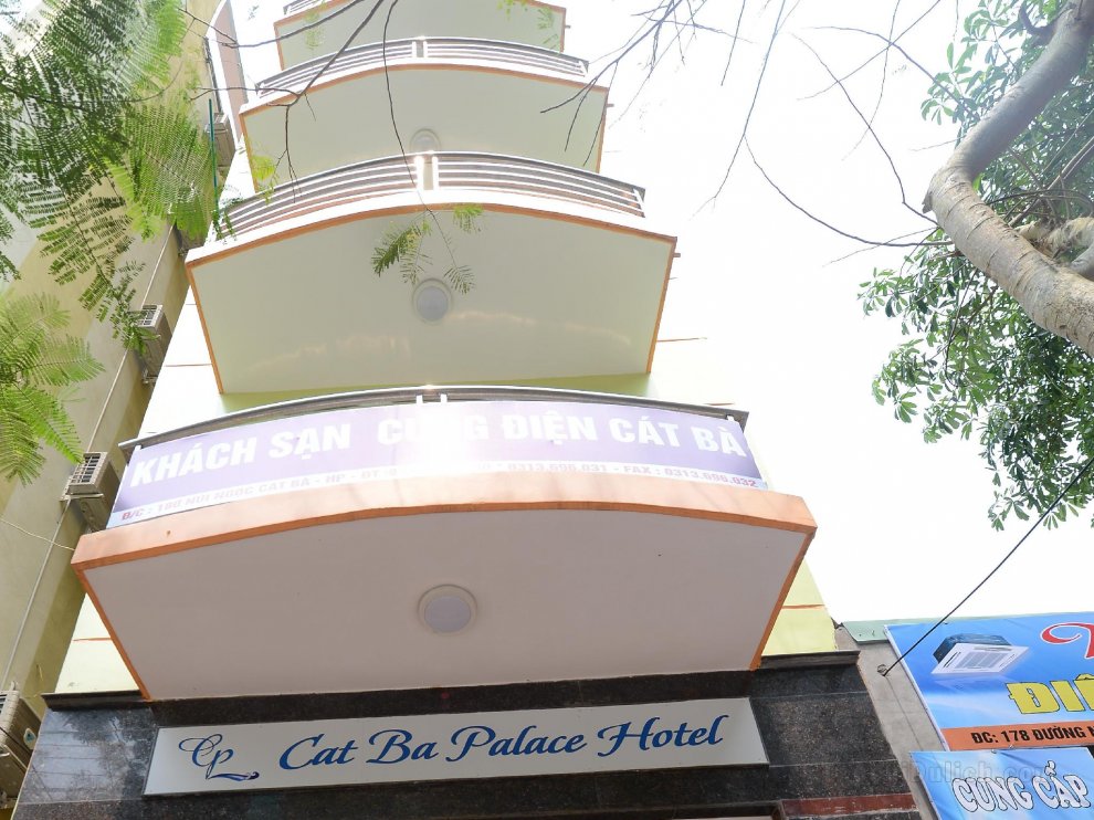 Khách sạn Catba Palace
