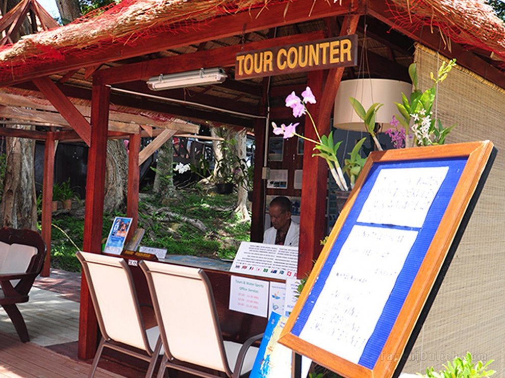 Phi Phi Natural Resort (SHA Extra Plus)