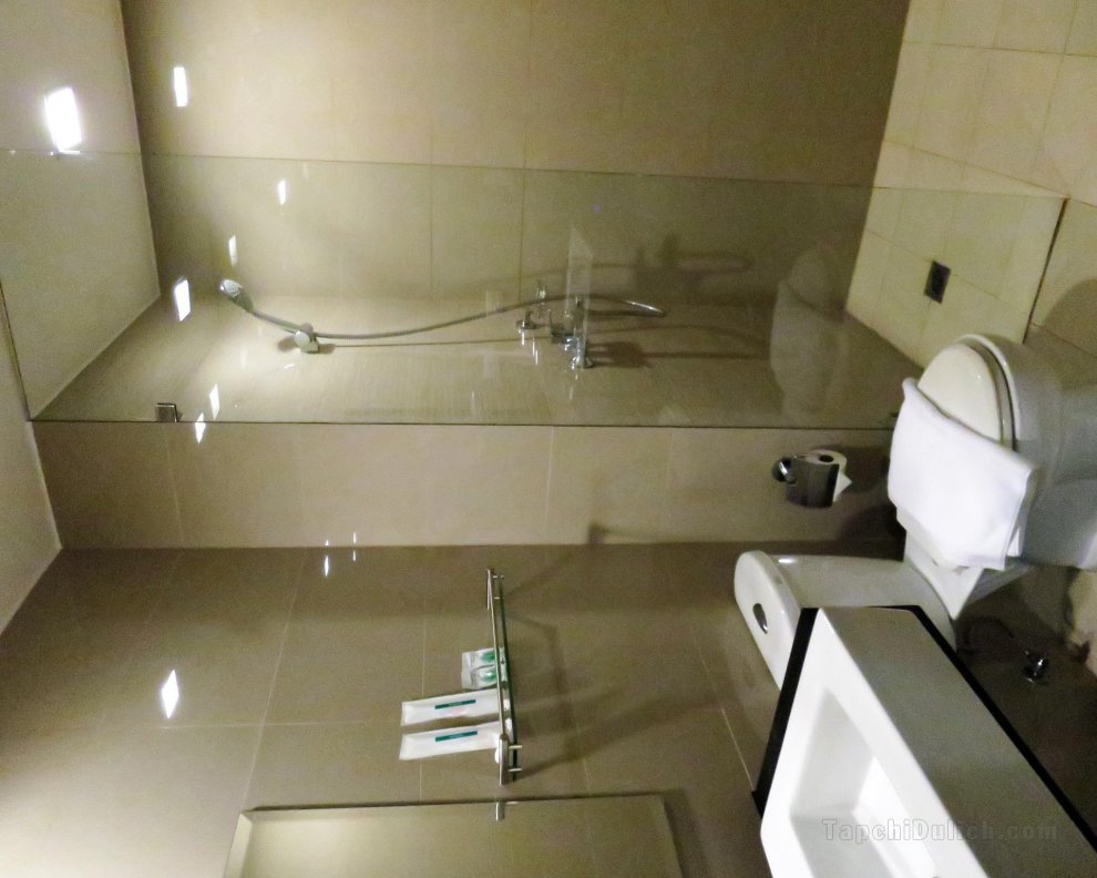 40平方米開放式公寓(博尼法西奧全球市) - 有1間私人浴室
