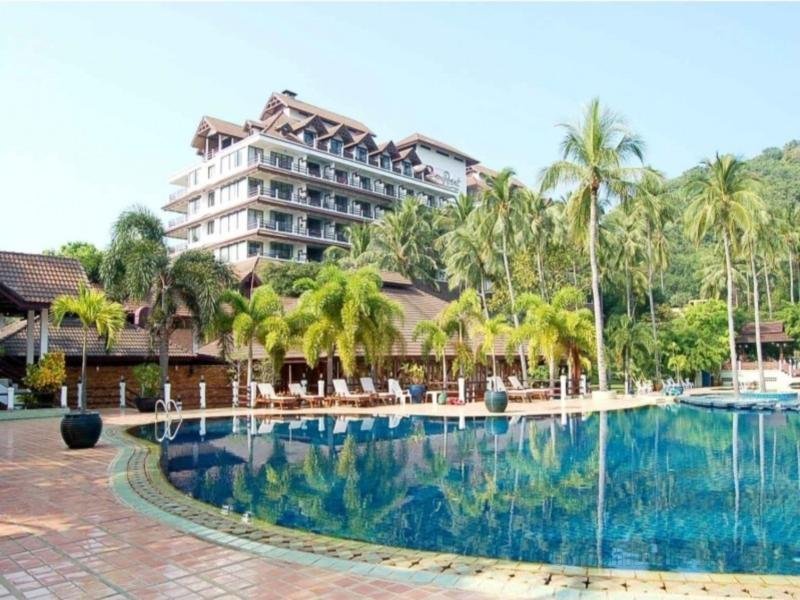 Khách sạn Rayong Resort