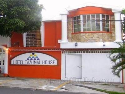 Khách sạn Tazumal House