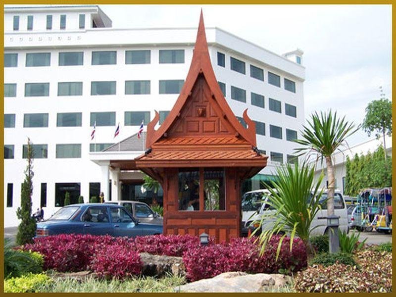 Khách sạn Sri U-Thong Grand