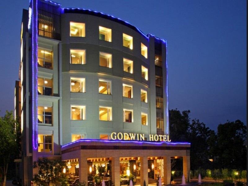 Khách sạn Godwin