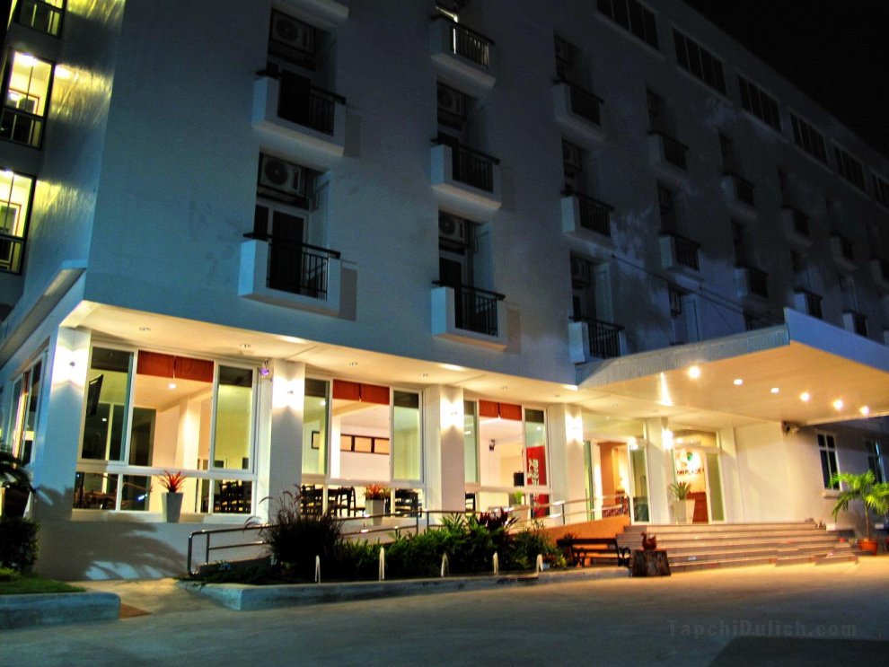 Khách sạn Phaiboonplace