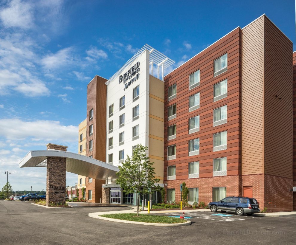Fairfield Inn & Suites Pittsburgh North/McCandless Crossing