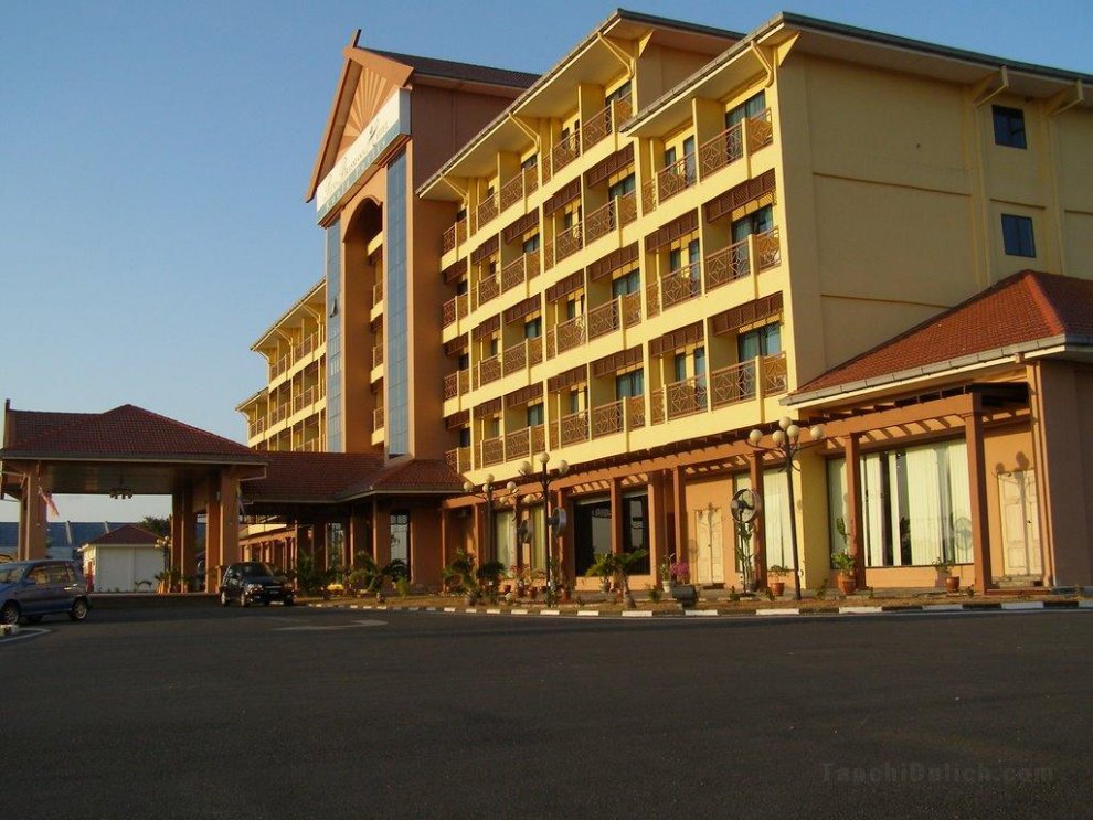 Khách sạn Putra Brasmana